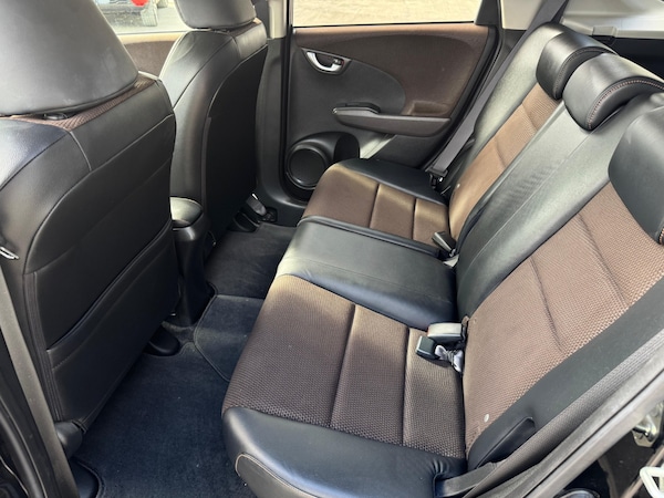 Used Honda Fit 2012 for sale - 76232007: Photo 29