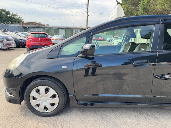 Used Honda Fit 2012 for sale - 76232007: Photo 8