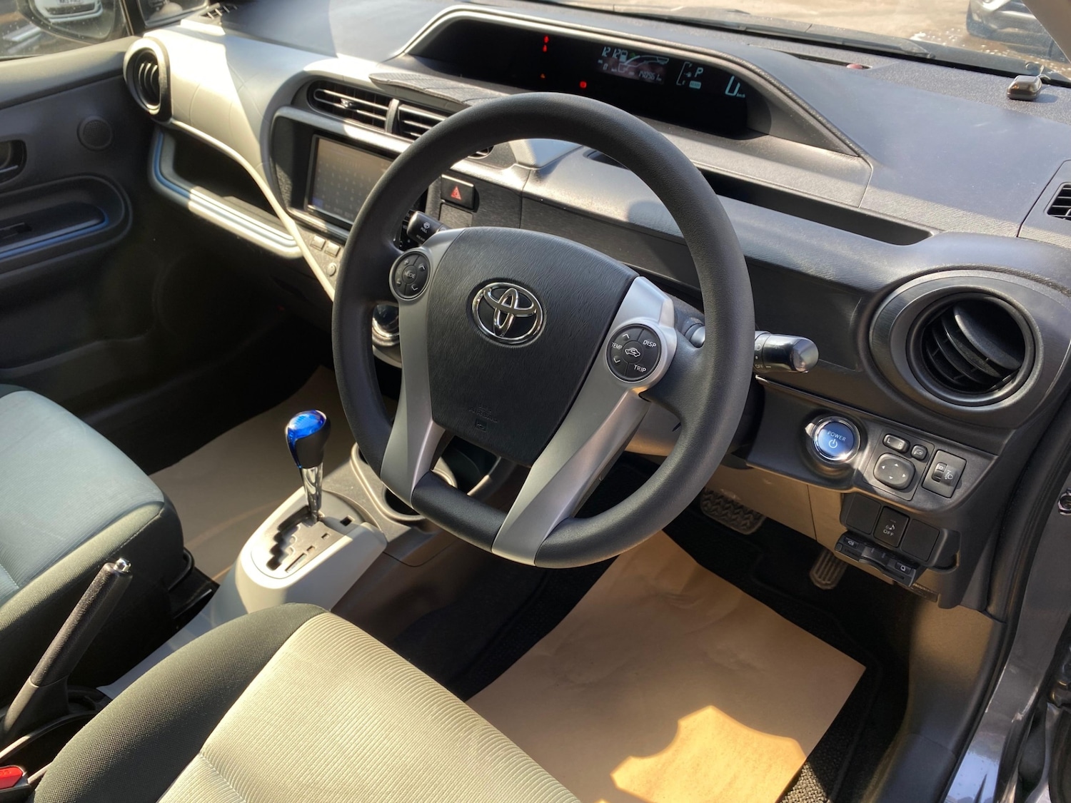 Used Toyota Aqua 2014 for sale - 78073635: Photo 13