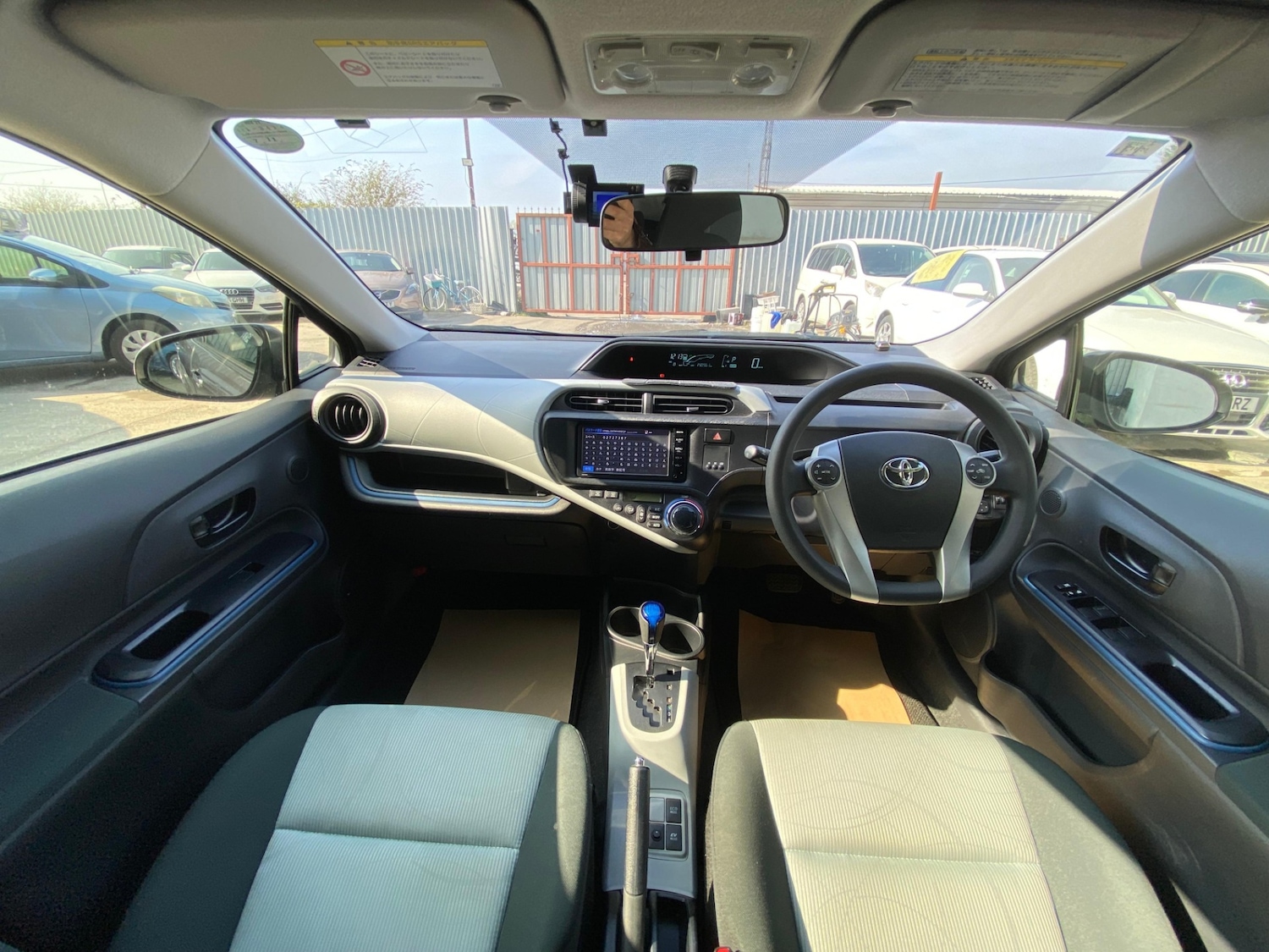 Used Toyota Aqua 2014 for sale - 78073635: Photo 16