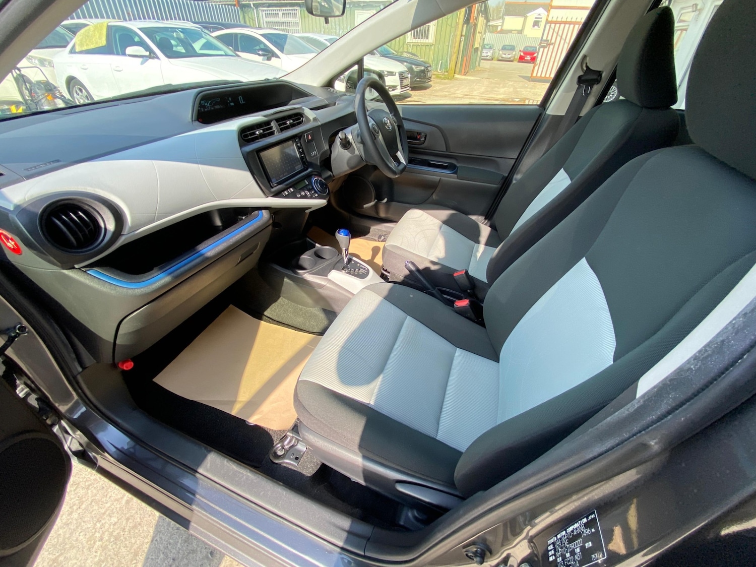 Used Toyota Aqua 2014 for sale - 78073635: Photo 28