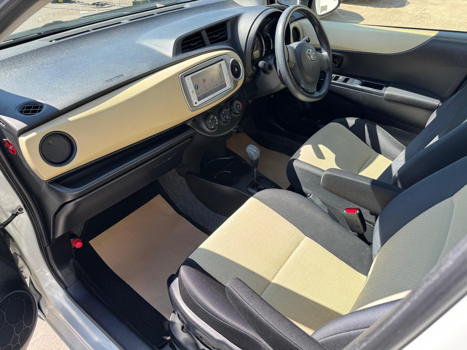 Used Toyota Vitz 2025 for sale - 77085093: Photo 29