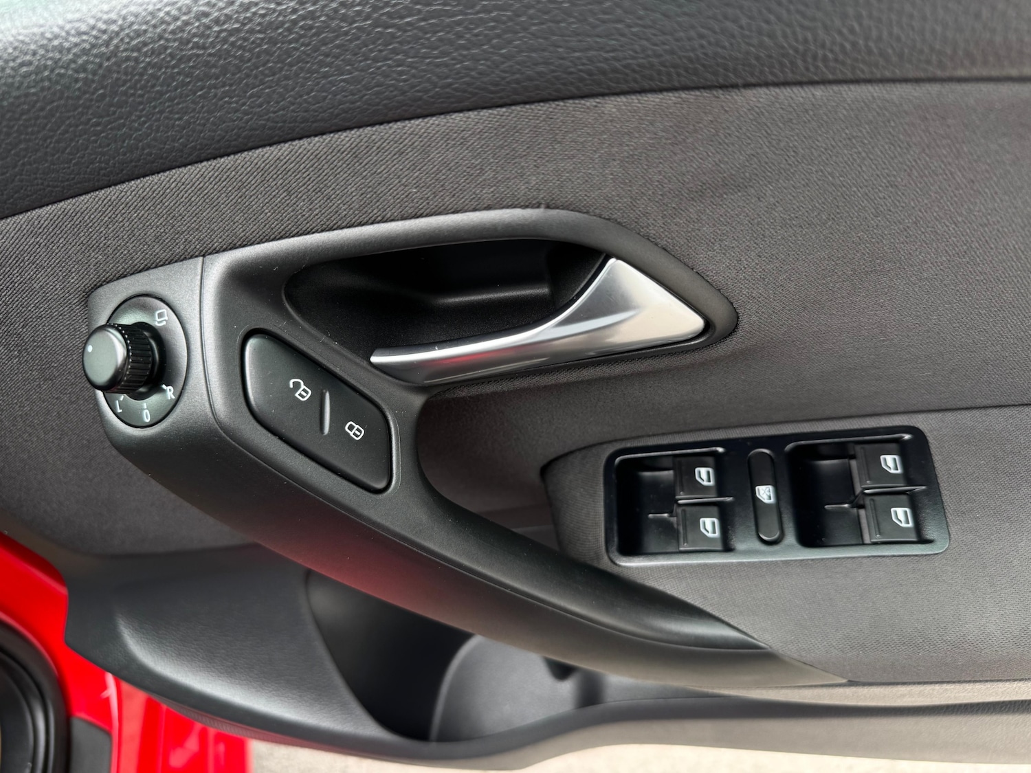 Used Volkswagen Polo 2012 for sale - 76170975: Photo 24