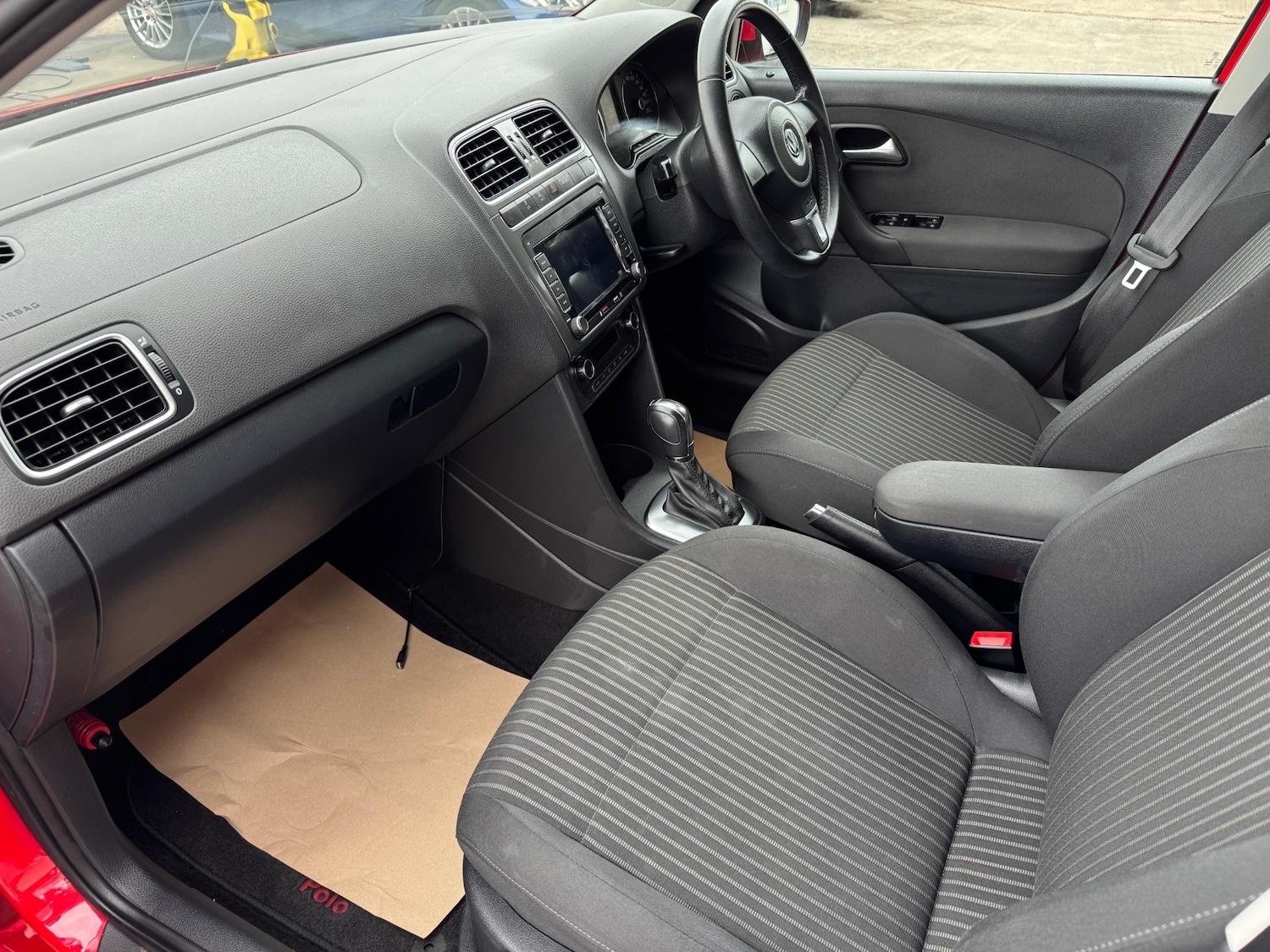 Used Volkswagen Polo 2012 for sale - 76170975: Photo 25