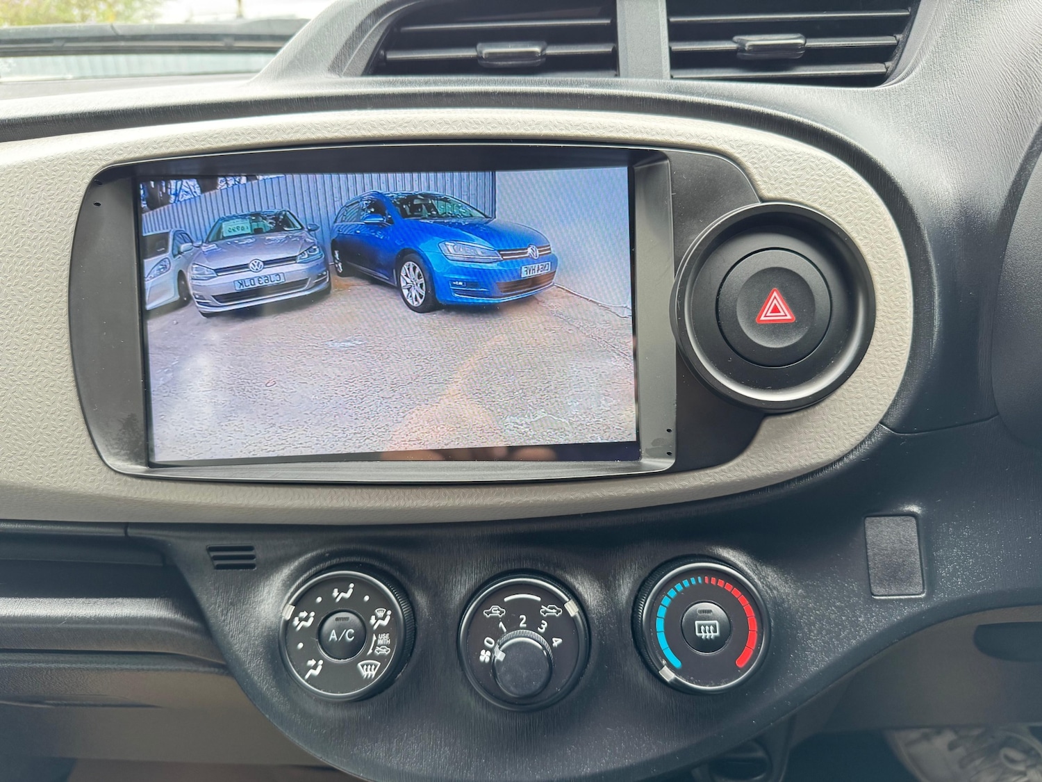 Used Toyota Vitz 2012 for sale - 76729943: Photo 20