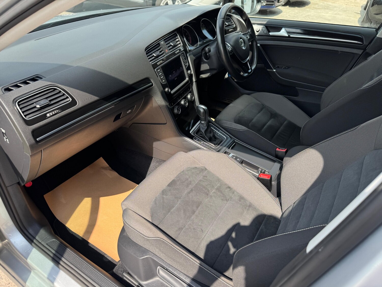 Used Volkswagen Golf 2025 for sale - 77293010: Photo 31