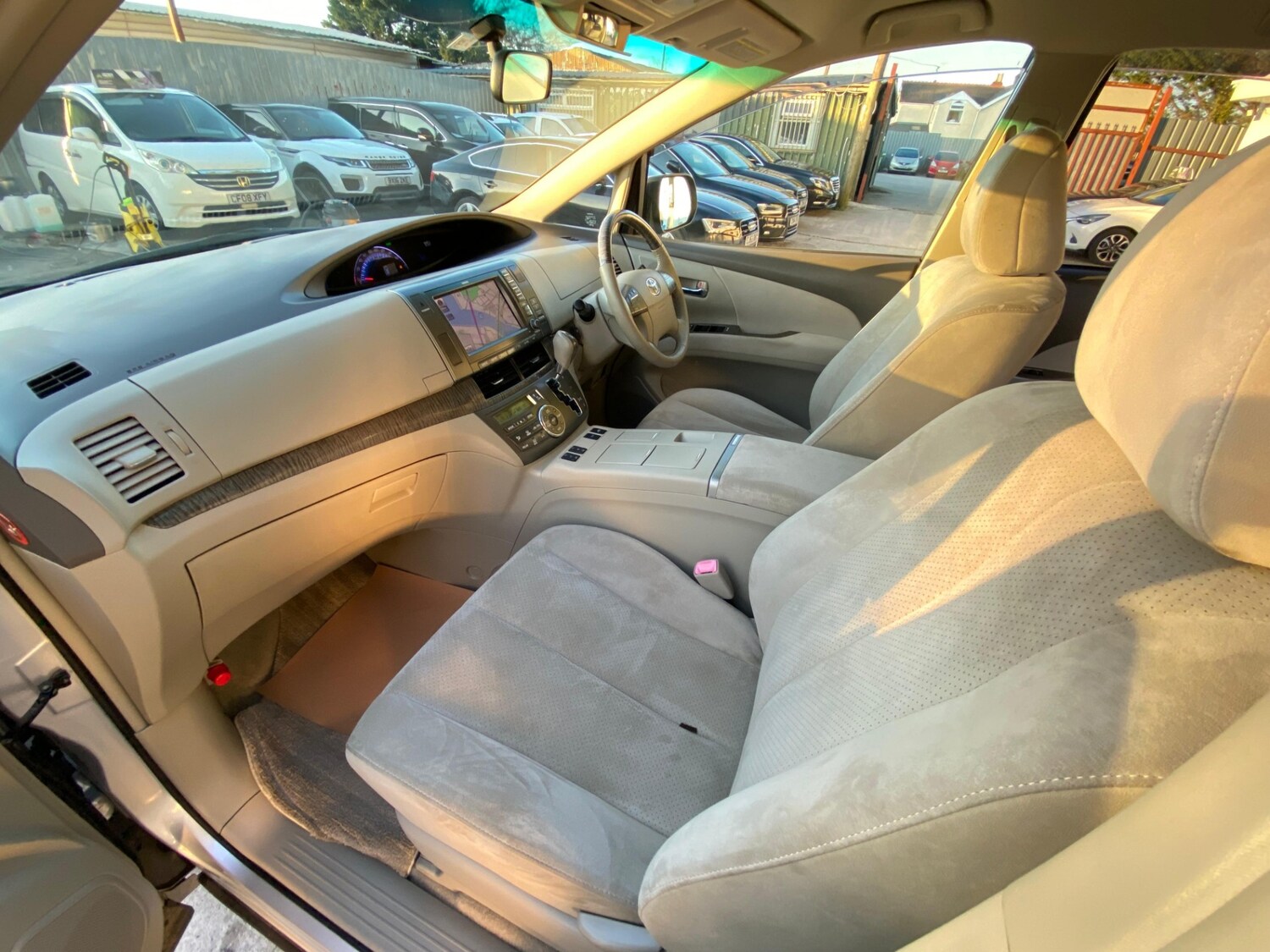 Used Toyota Estima 2025 for sale - 77525804: Photo 36