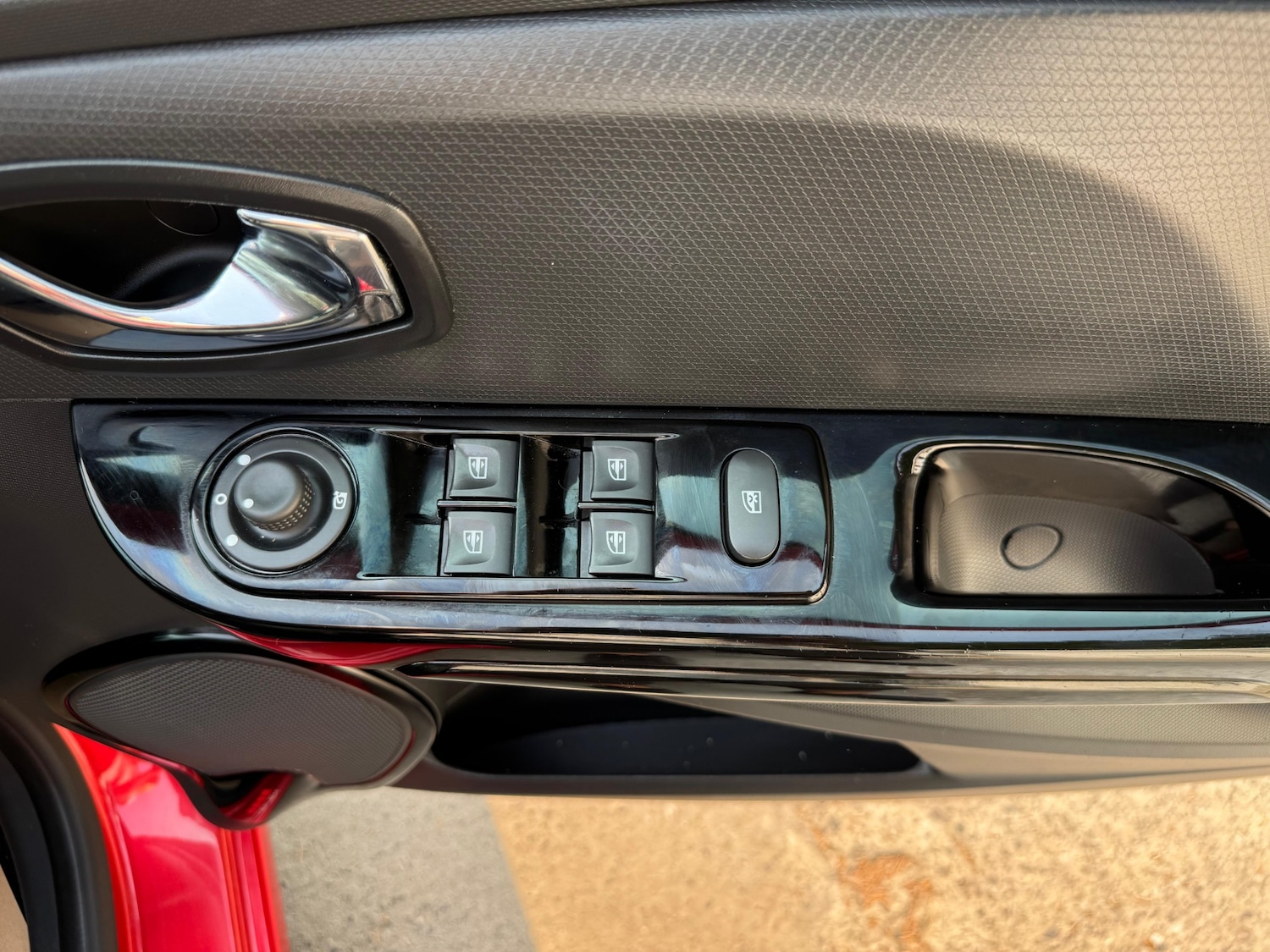 Used Renault Clio 2014 for sale - 76055591: Photo 24