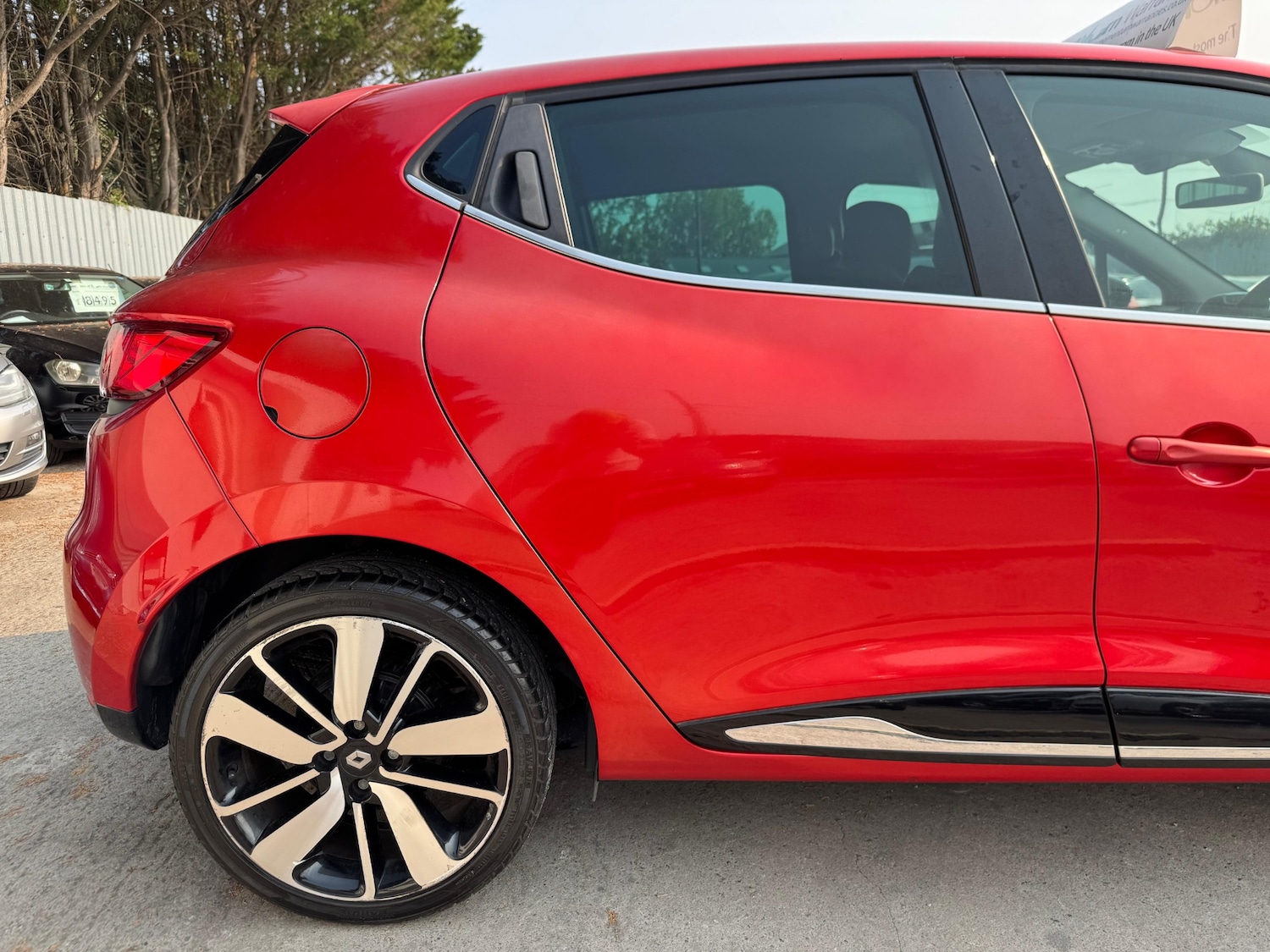 Used Renault Clio 2014 for sale - 76055591: Photo 6