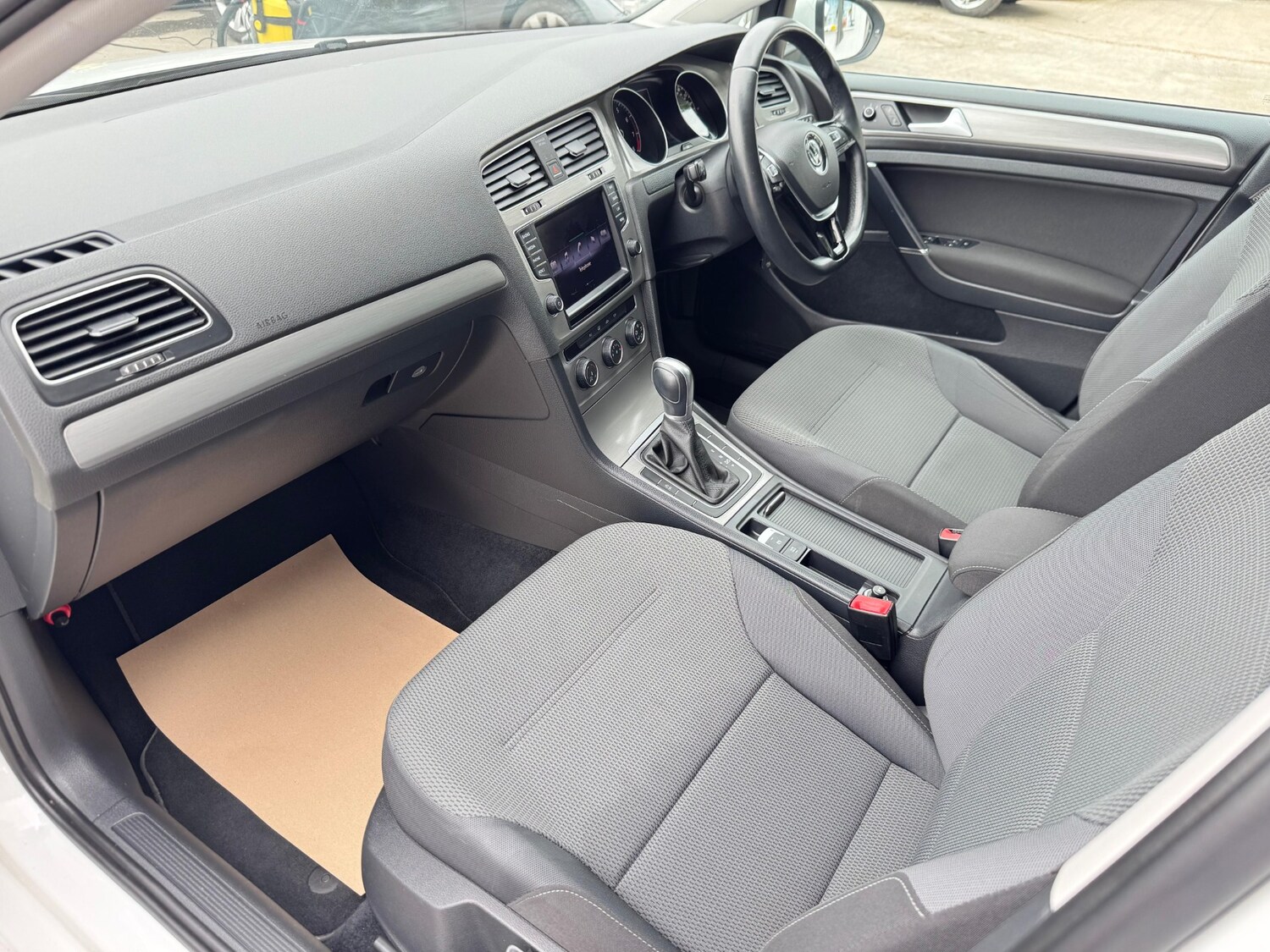 Vehicle 29