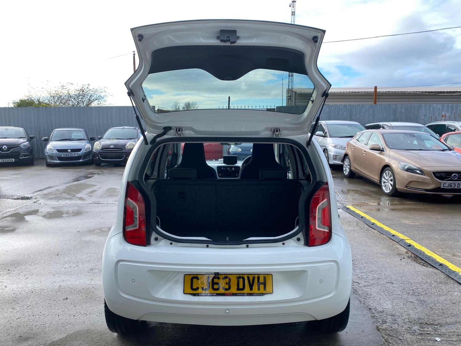 Used Volkswagen up! 2026 for sale - 78215490: Photo 11