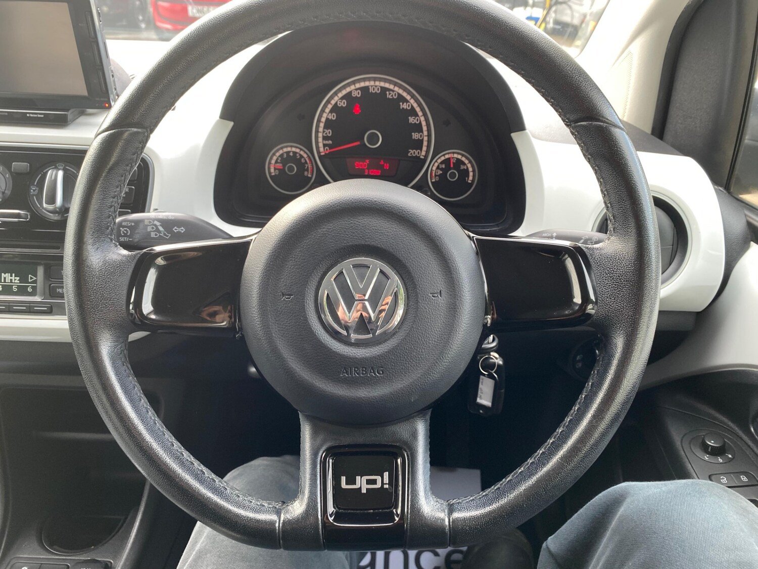 Used Volkswagen up! 2013 for sale - 77587844: Photo 18