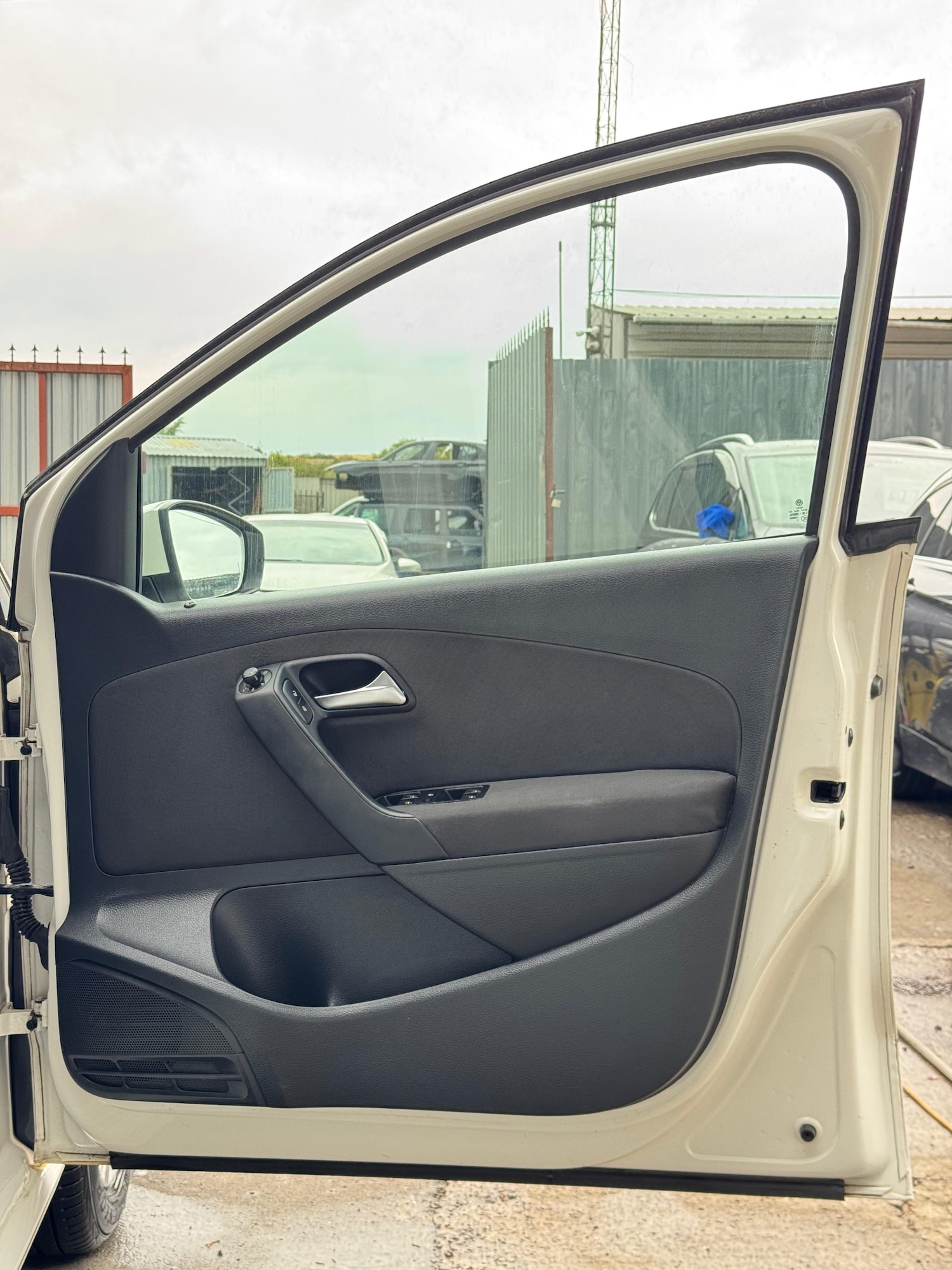 Used Volkswagen Polo 2013 for sale - 76097119: Photo 27