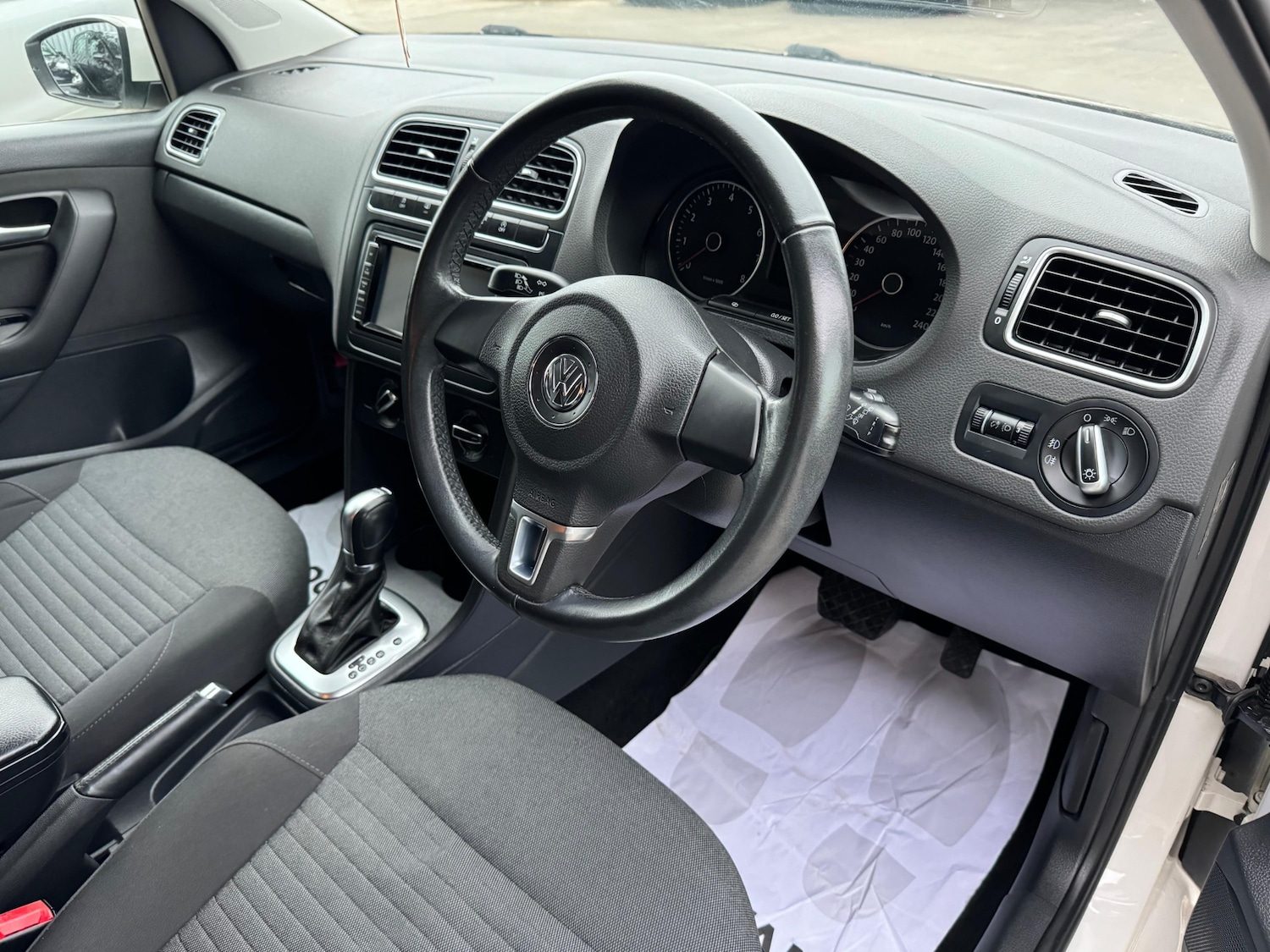 Used Volkswagen Polo 2013 for sale - 76998845: Photo 13