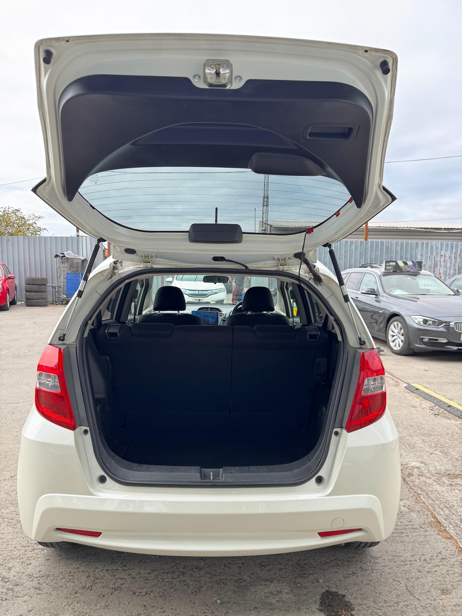 Used Honda Fit 2012 for sale - 77538741: Photo 11