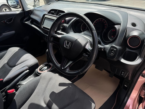 Used Honda Fit 2010 for sale - 76253471: Photo 12