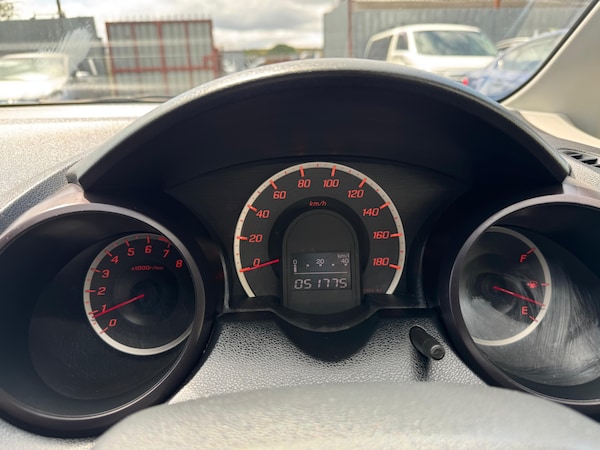Used Honda Fit 2010 for sale - 76253471: Photo 16