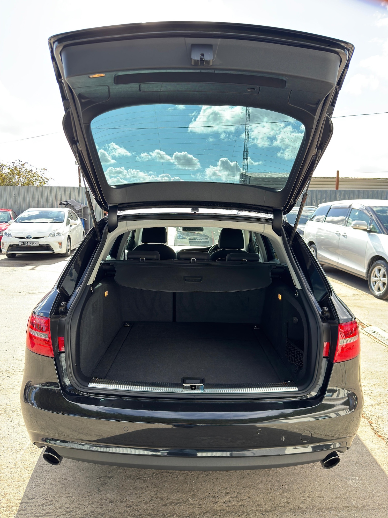 Used Audi A4 2014 for sale - 76866765: Photo 11