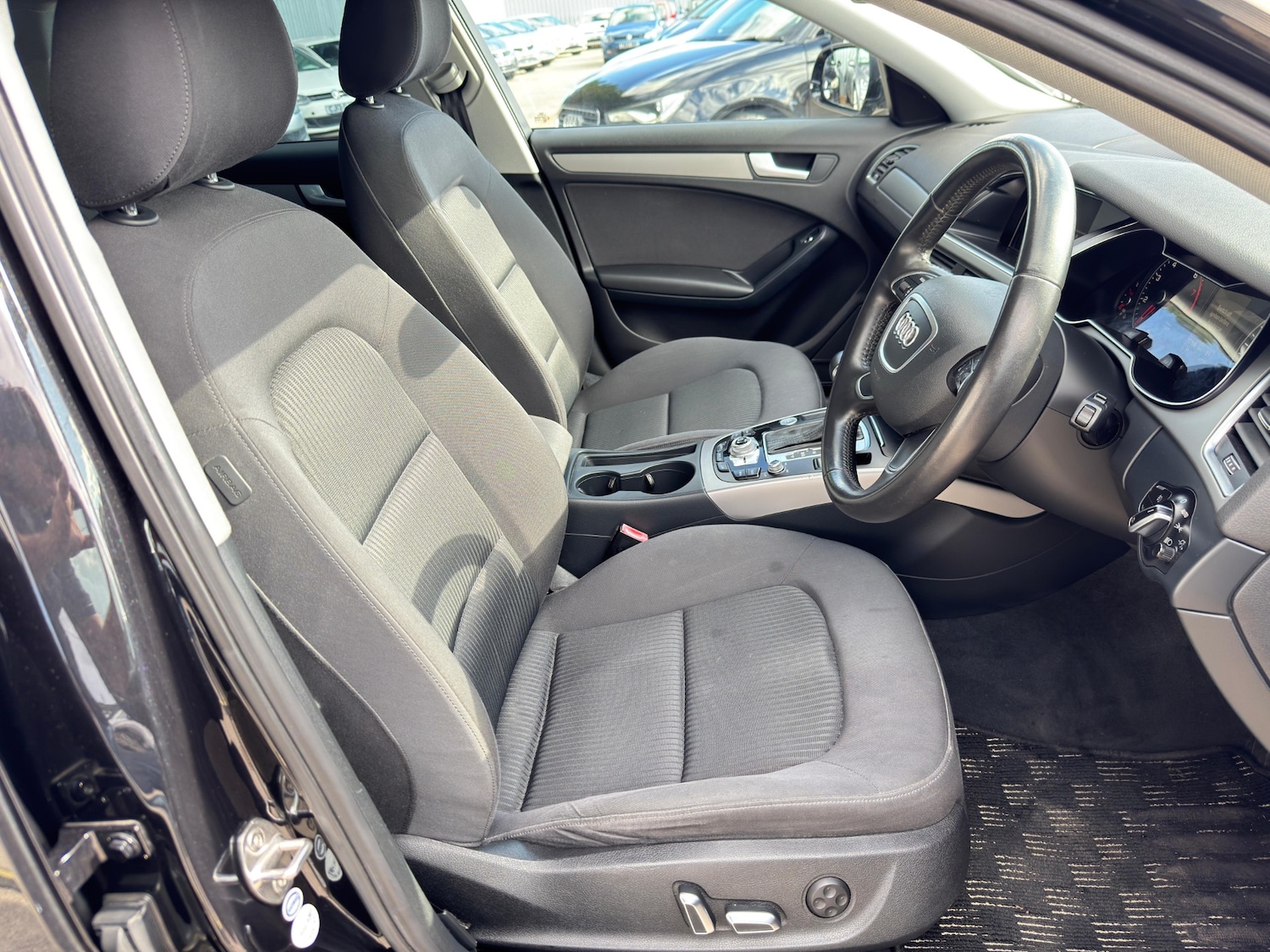 Used Audi A4 2014 for sale - 76866765: Photo 14