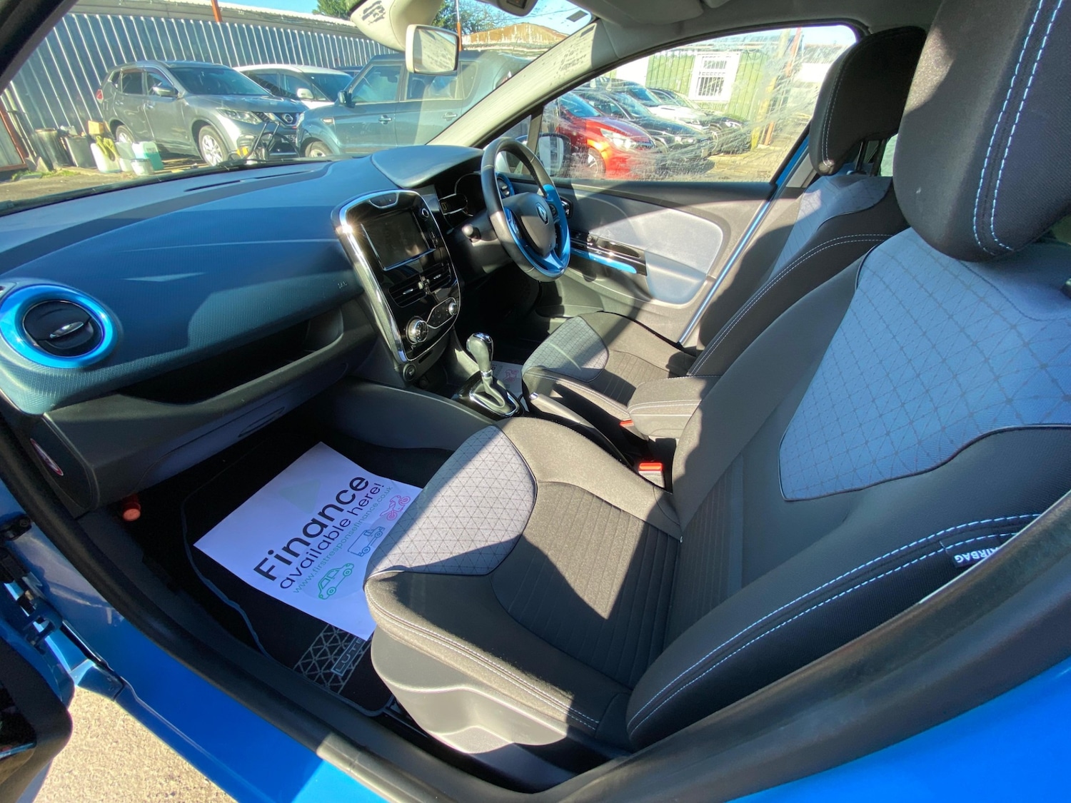 Used Renault Clio 2014 for sale - 77769885: Photo 28