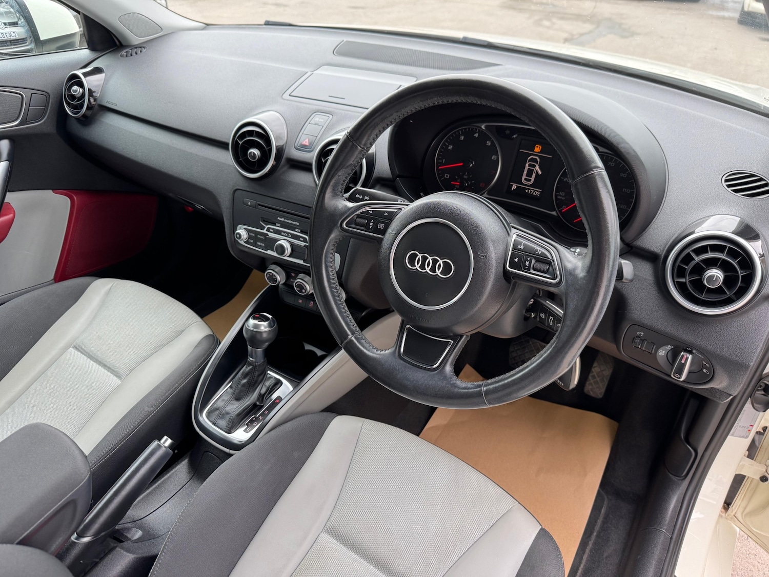 Used Audi A1 2011 for sale - 76101847: Photo 13