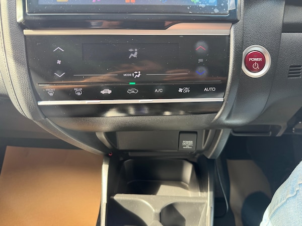Used Honda Fit 2014 for sale - 76218536: Photo 21