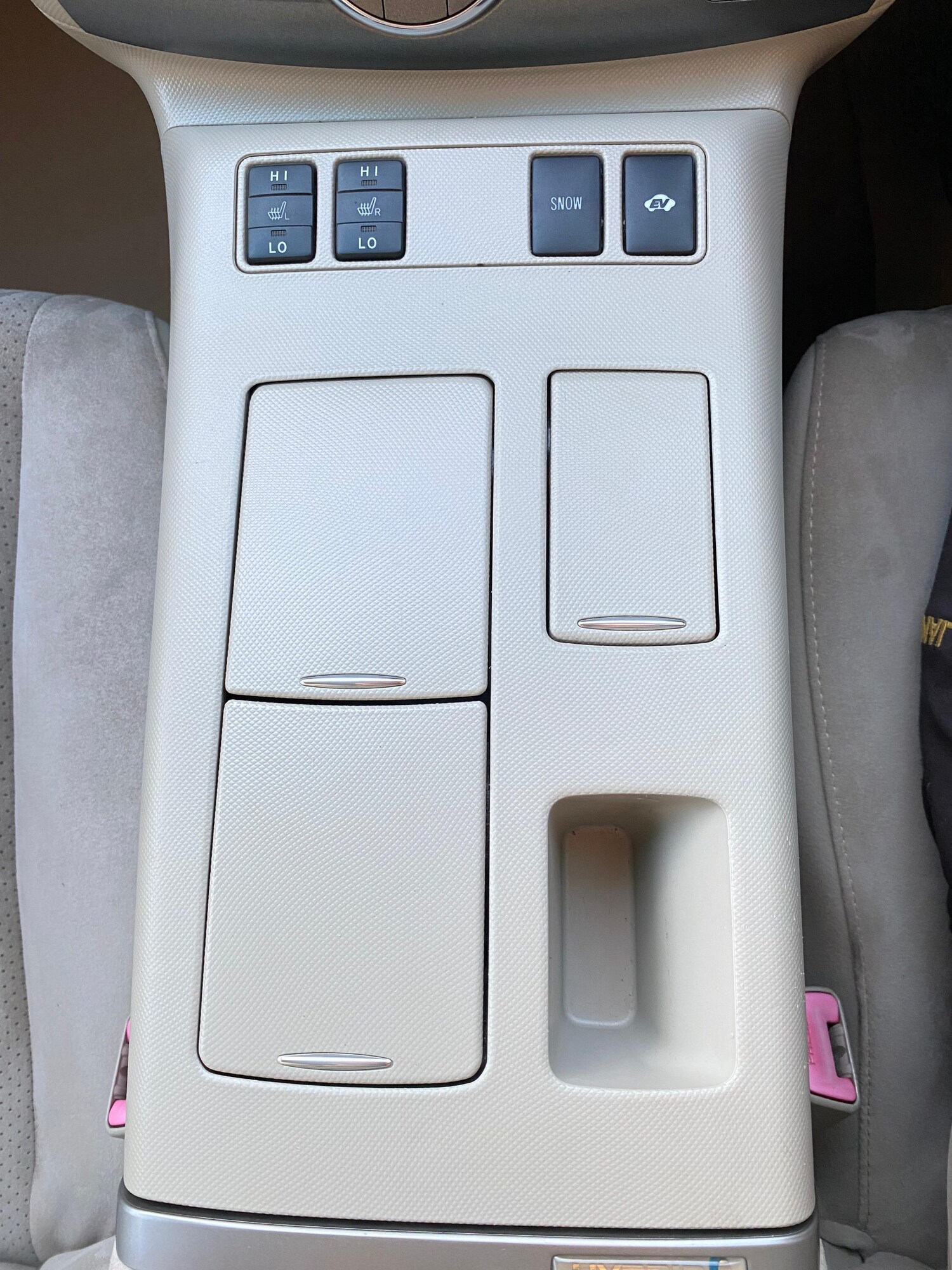 Used Toyota Estima 2025 for sale - 77599770: Photo 29