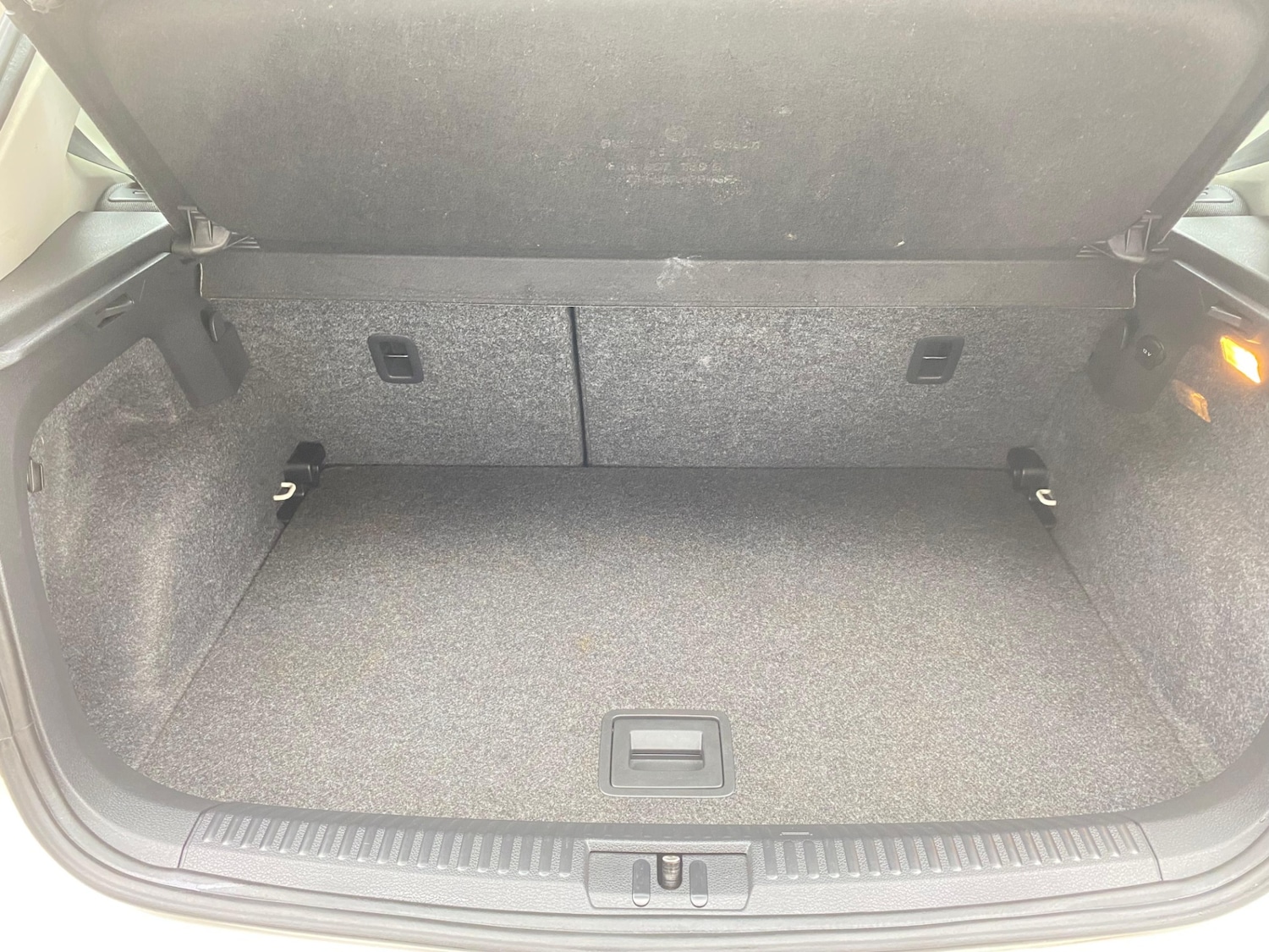 Used Volkswagen Polo 2010 for sale - 76856204: Photo 12