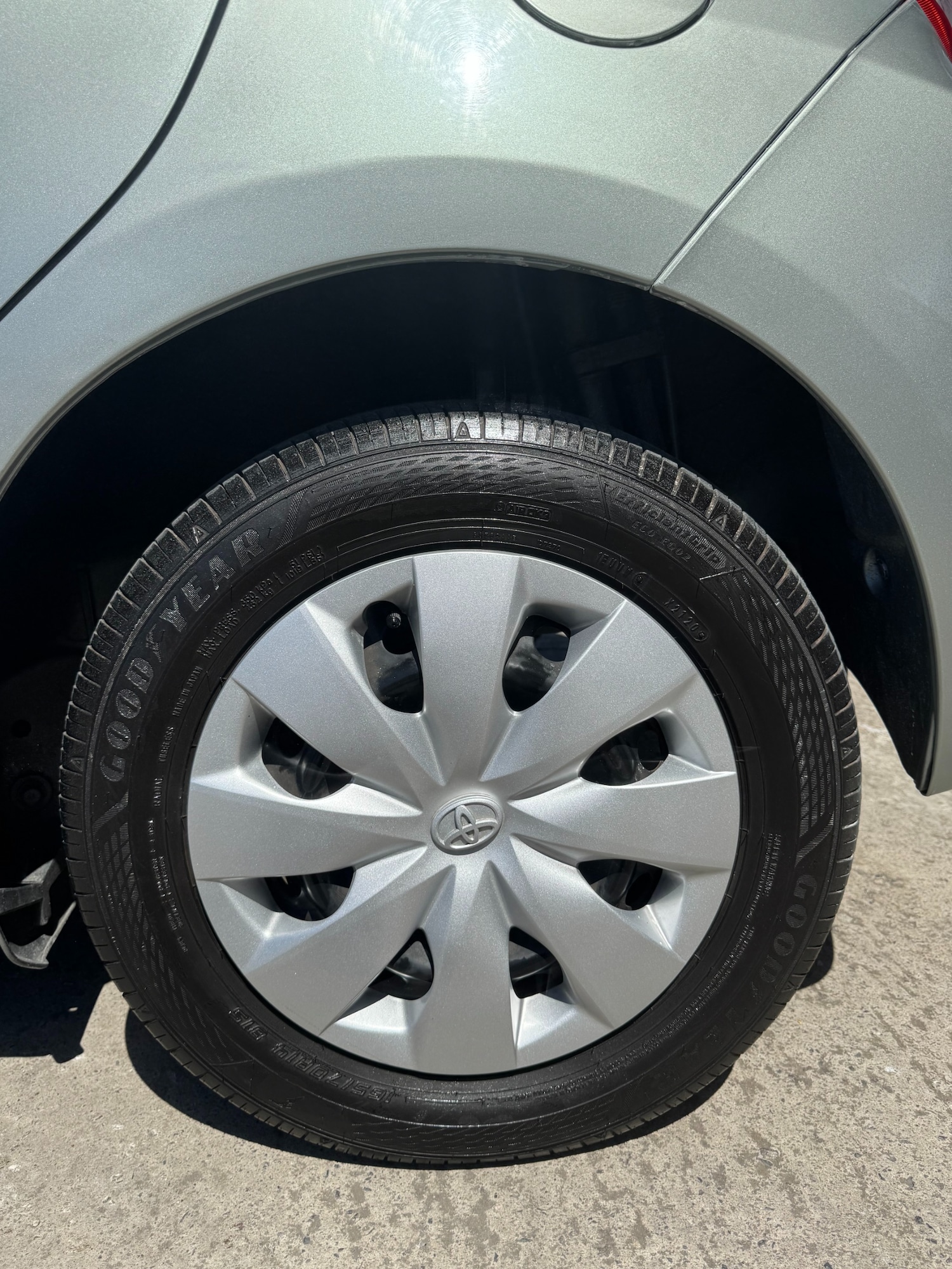 Used Toyota Vitz 2025 for sale - 77360016: Photo 31