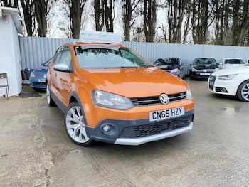 Used Volkswagen Polo 2015 for sale - 78320372: Photo