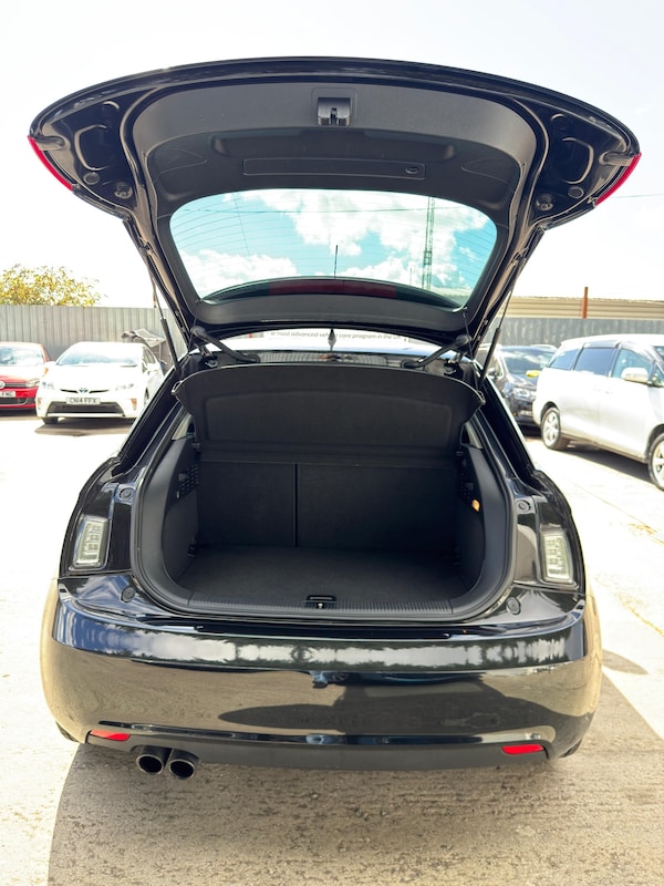 Used Audi A1 2011 for sale - 76218527: Photo 11