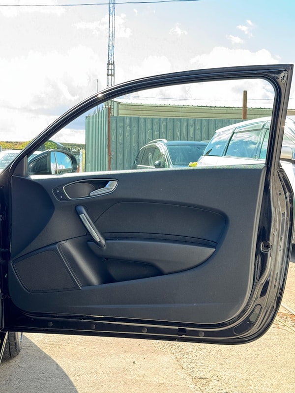 Used Audi A1 2011 for sale - 76218527: Photo 26