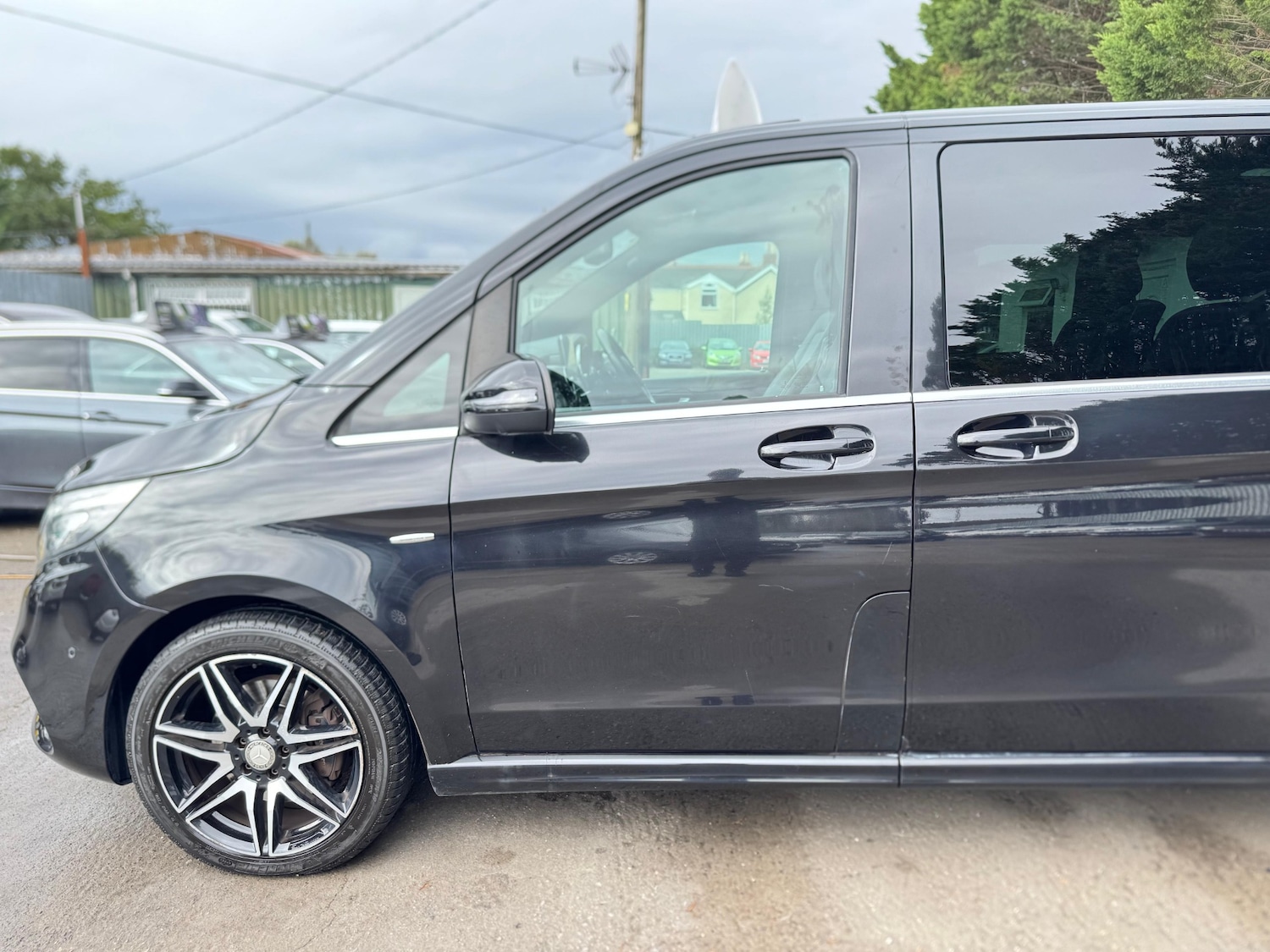 Used Mercedes-Benz V-Class 2025 for sale - 76953747: Photo 8