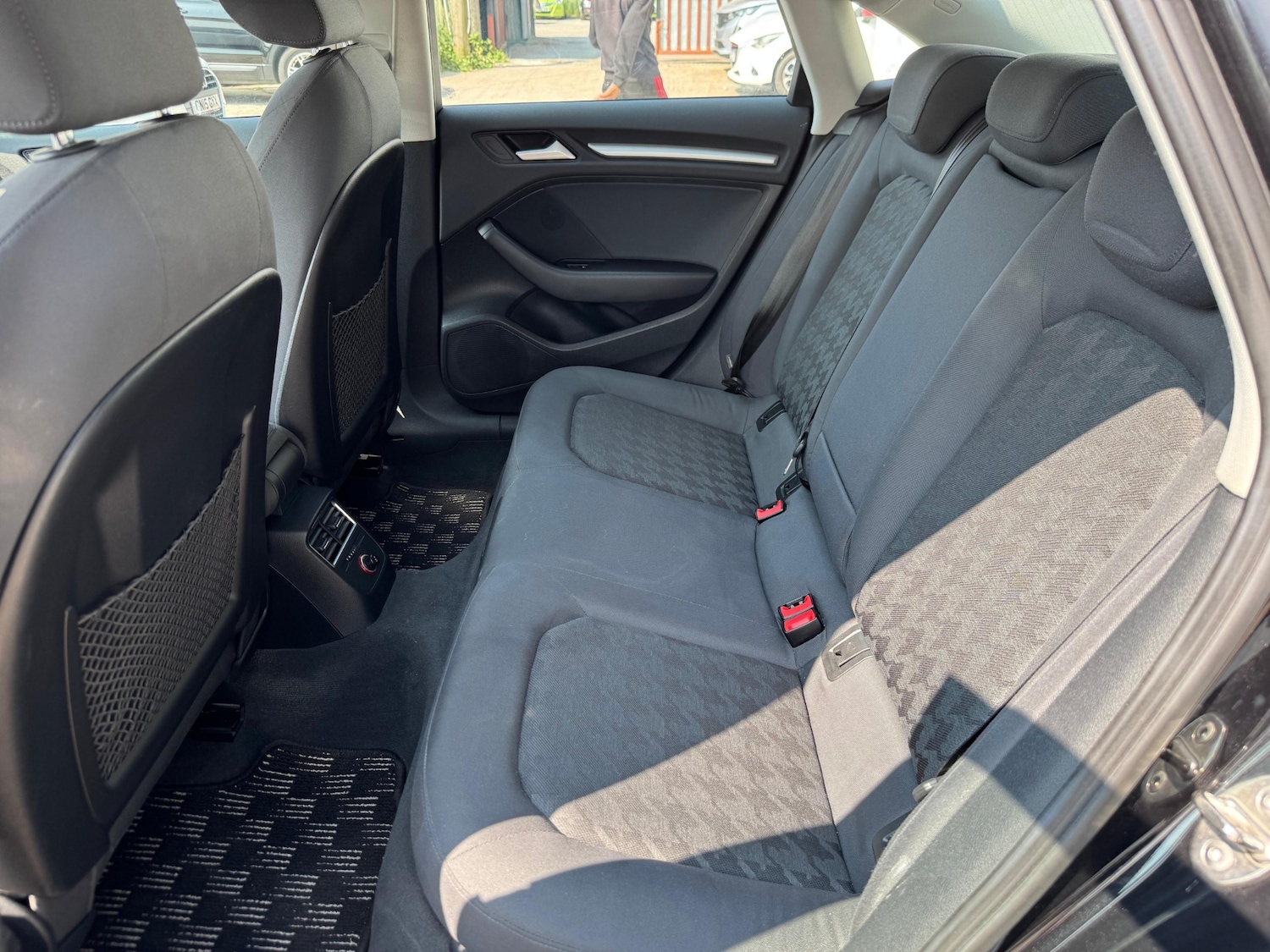 Vehicle 29