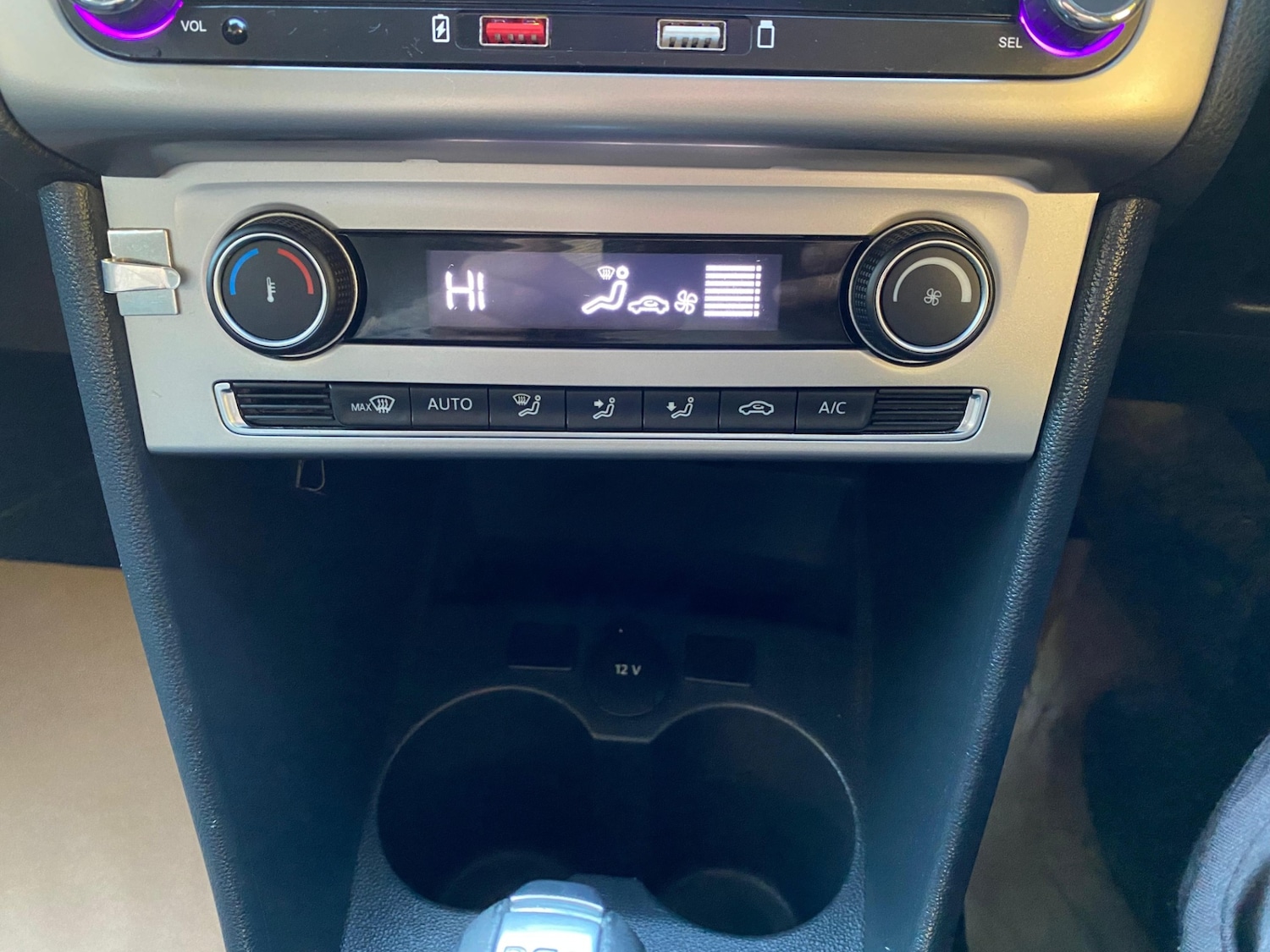 Used Volkswagen Polo 2015 for sale - 77825376: Photo 21