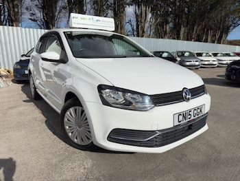 Used Volkswagen Polo 2015 for sale - 75995561: Photo