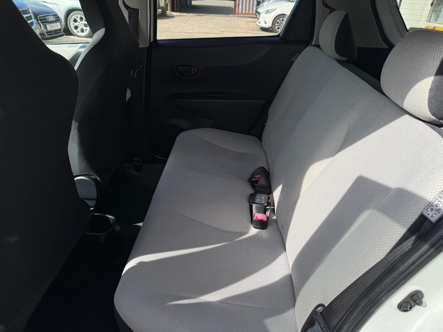 Used Toyota Vitz 2025 for sale - 76476025: Photo 29