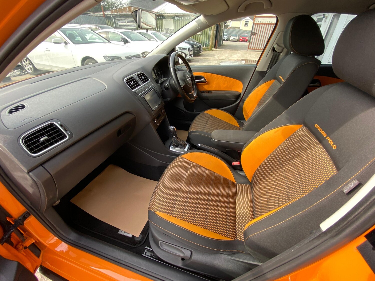 Used Volkswagen Polo 2012 for sale - 78220621: Photo 30