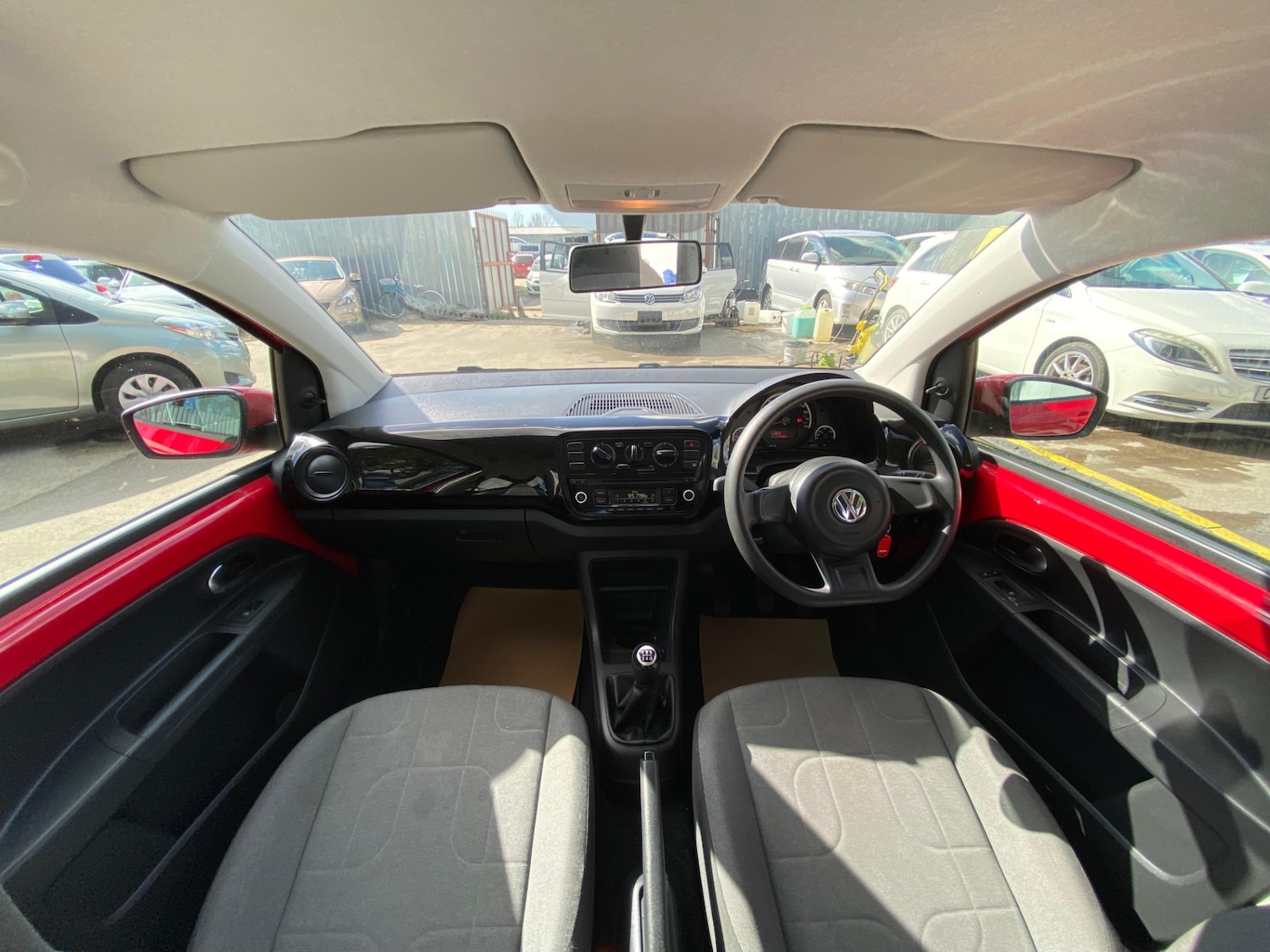 Used Volkswagen up! 2013 for sale - 78123289: Photo 16