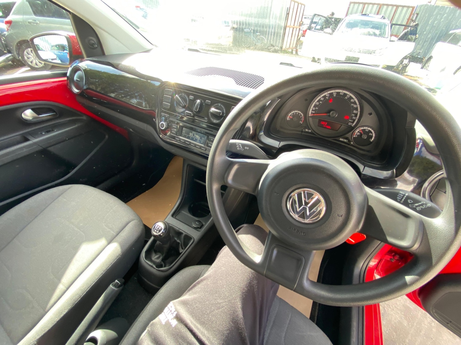 Used Volkswagen up! 2013 for sale - 78123289: Photo 17