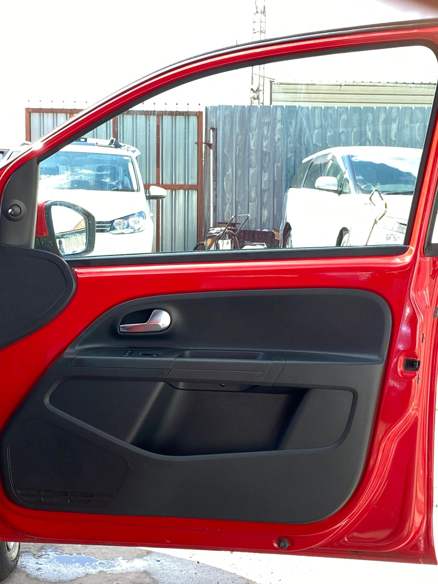 Used Volkswagen up! 2013 for sale - 78123289: Photo 24