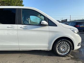 Used Mercedes-Benz V-Class 2019 for sale - 78388612: Photo