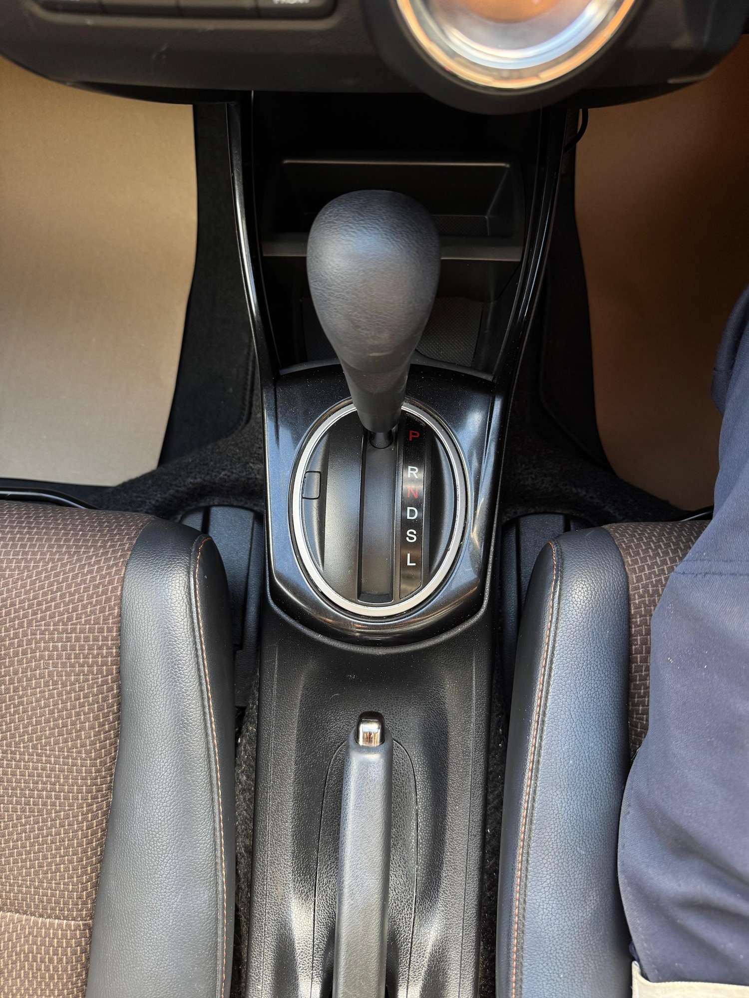 Used Honda Fit 2012 for sale - 76539418: Photo 21