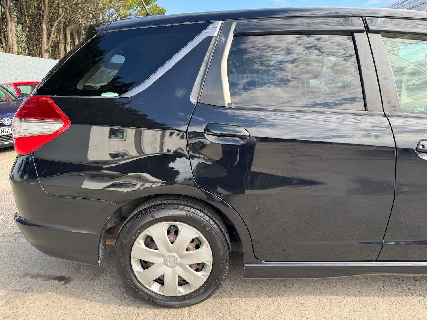 Used Honda Fit 2012 for sale - 76539418: Photo 6