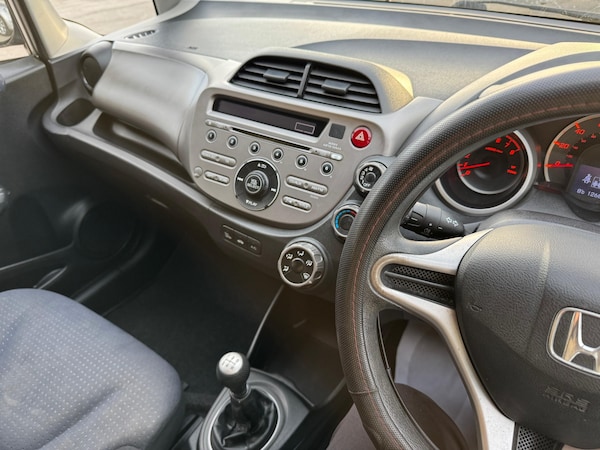 Used Honda Jazz 2009 for sale - 76253599: Photo 16