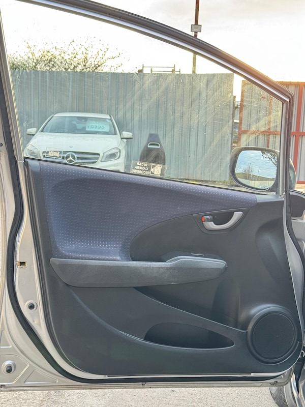 Used Honda Jazz 2009 for sale - 76253599: Photo 27