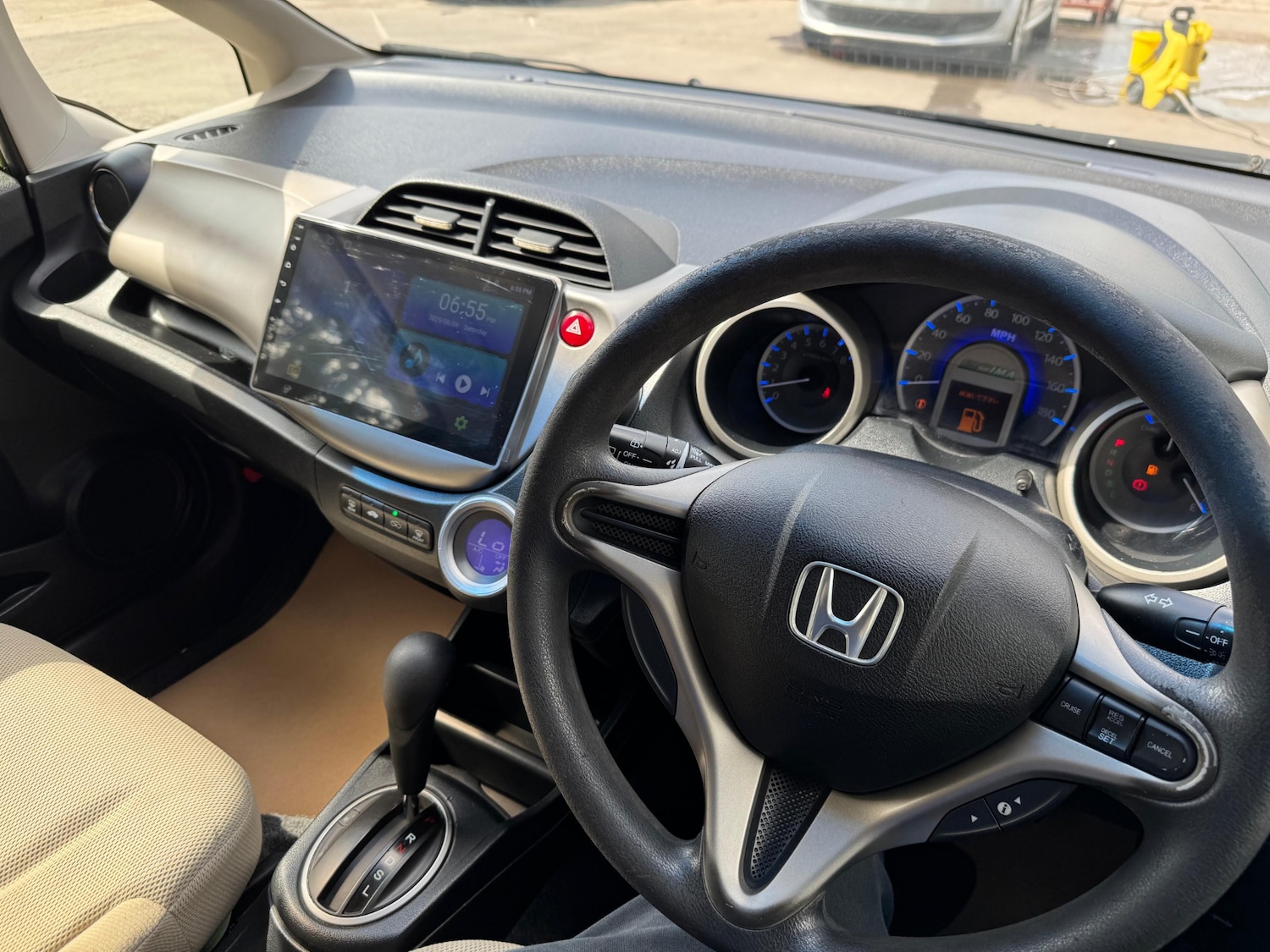 Used Honda Fit 2011 for sale - 76079931: Photo 17