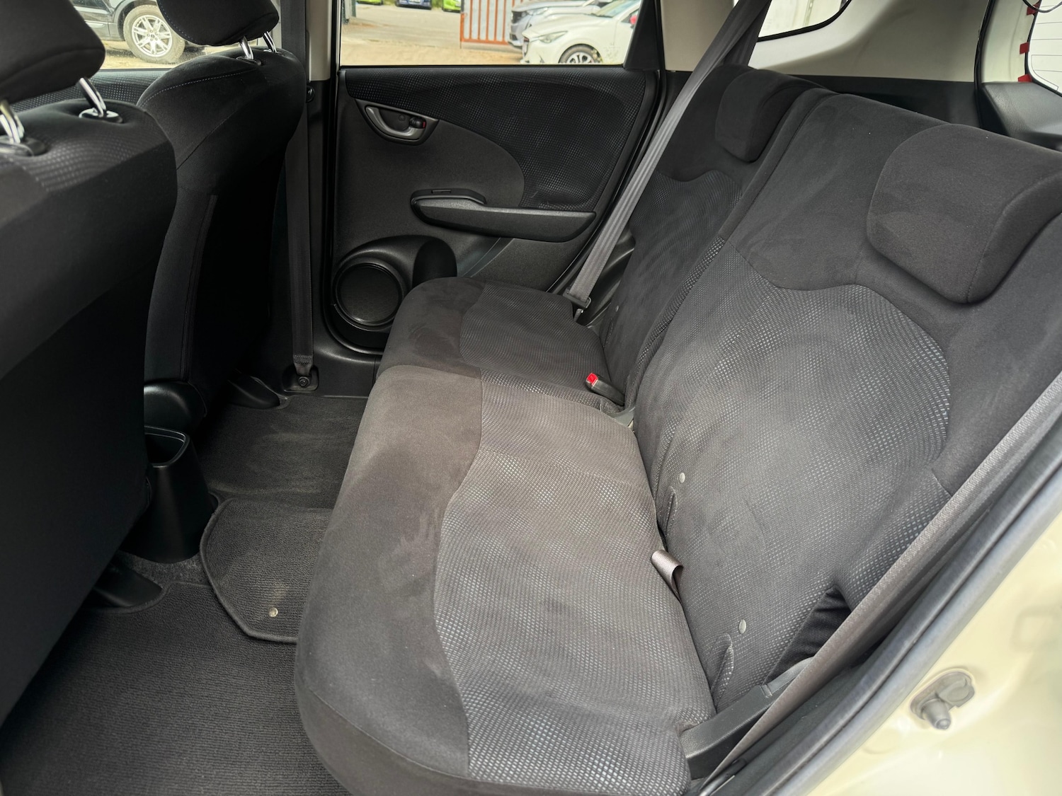 Used Honda Fit 2012 for sale - 76078352: Photo 31