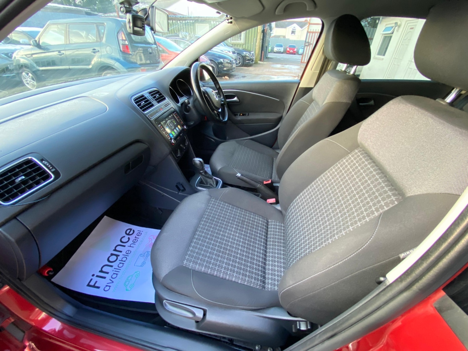 Used Volkswagen Polo 2015 for sale - 77340617: Photo 29