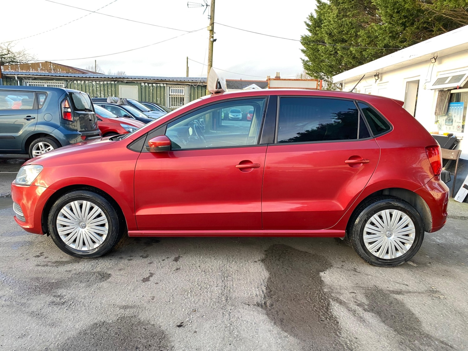 Used Volkswagen Polo 2015 for sale - 77340617: Photo 6